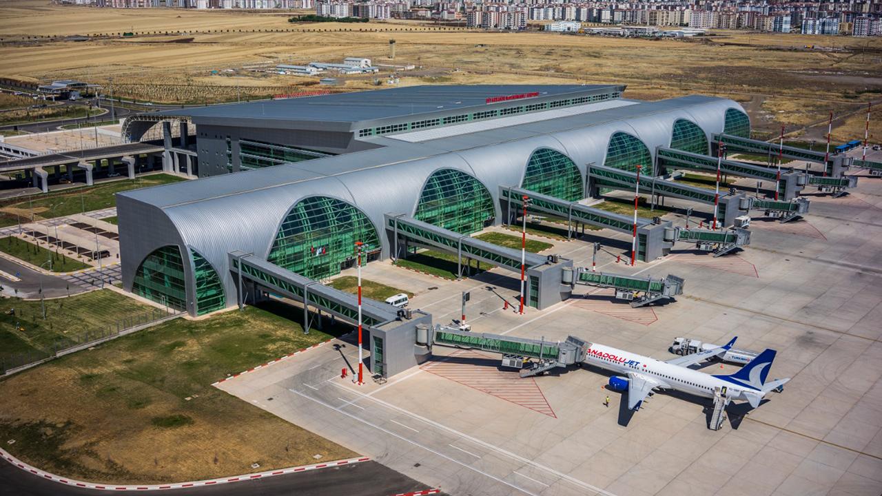 DİYARBAKIR HAVALİMANI 