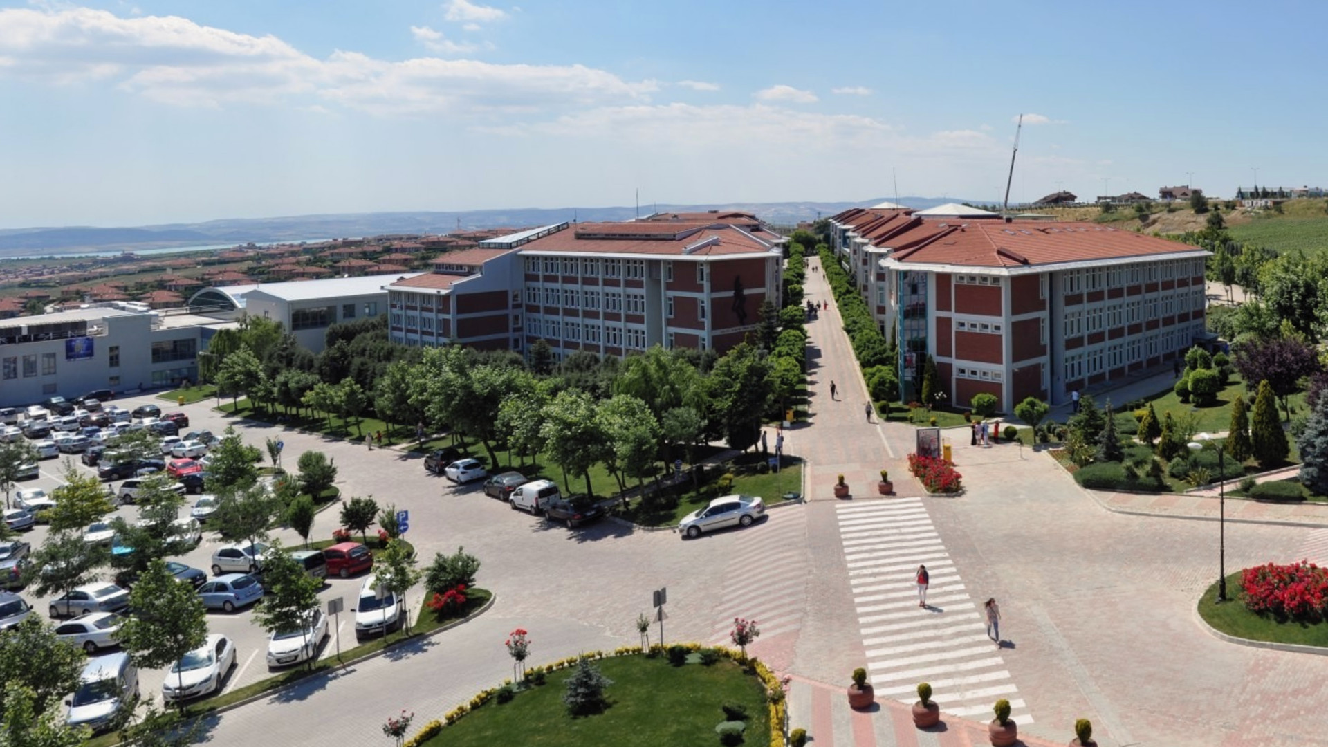 FATİH ÜNİVERSİTESİ