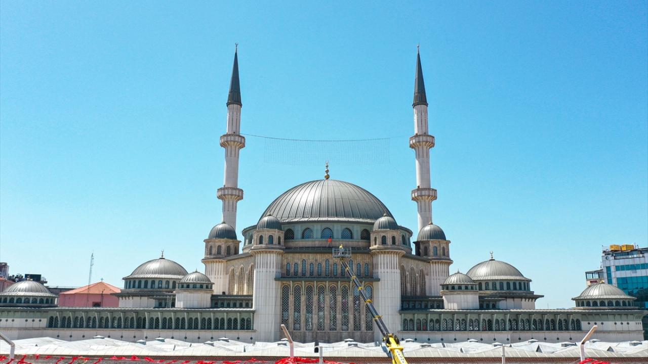 TAKSİM CAMİ